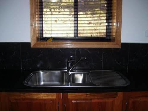 Glenayr Apartments Λόντσεστον Εξωτερικό φωτογραφία